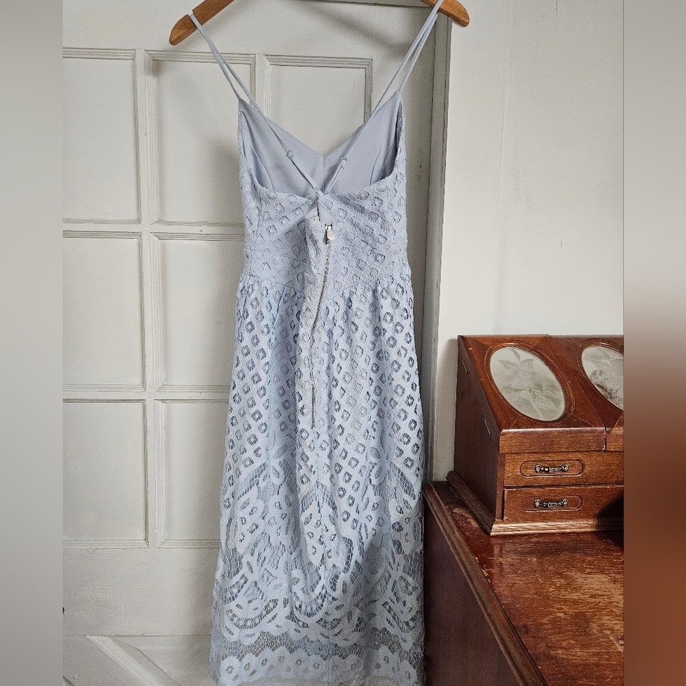 Dex Lace Midi Dress - Picture 2 of 7